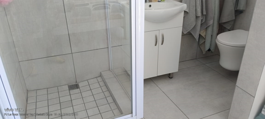 To Let 4 Bedroom Property for Rent in Hartenbos Central Western Cape